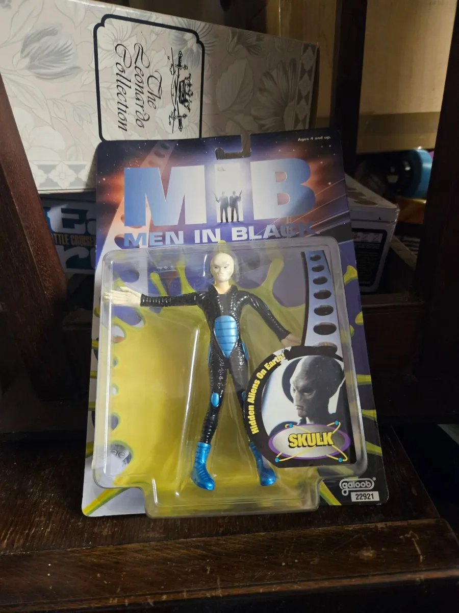 Men in Black Figure - Image 1