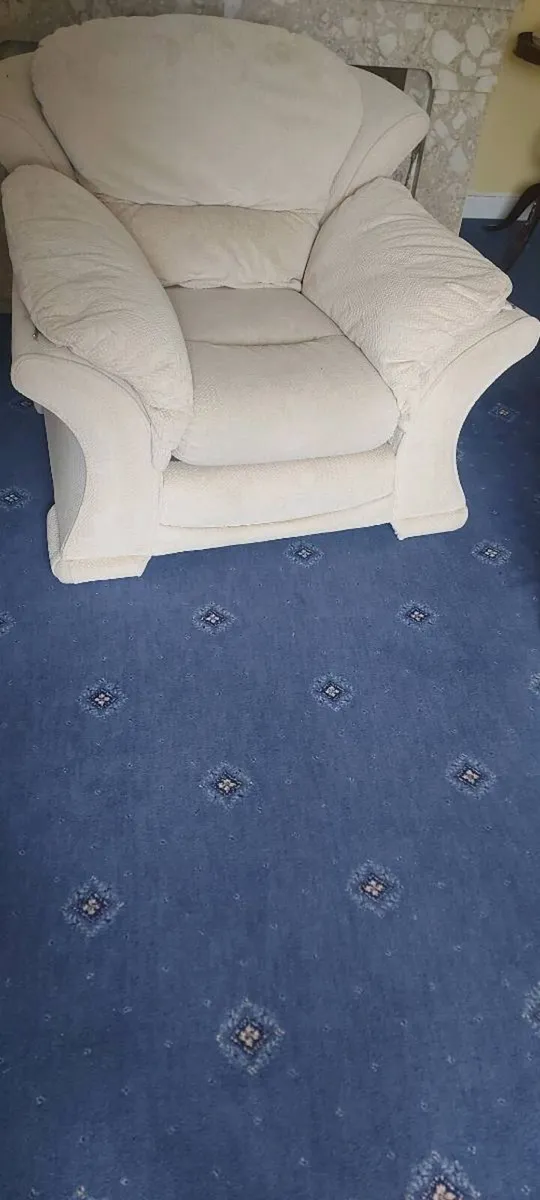 Lounge Chair - Image 1
