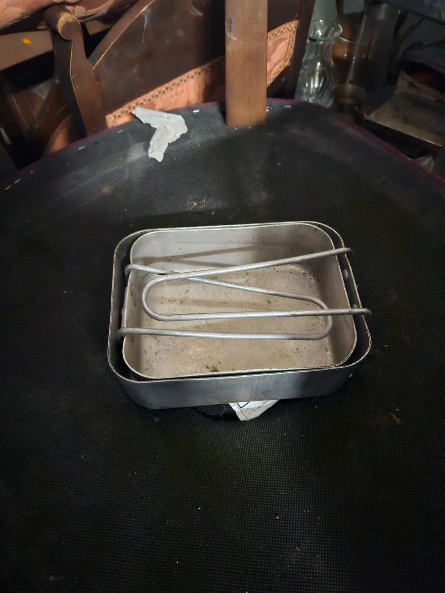 Vintage Army Military Mess Tins - Image 1