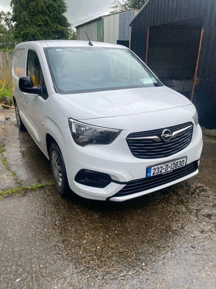 232 Opel Combo Sport - Image 2