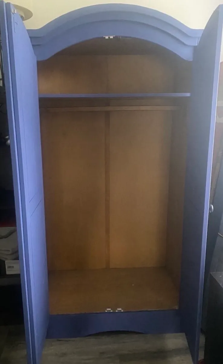Wardrobe - Image 2
