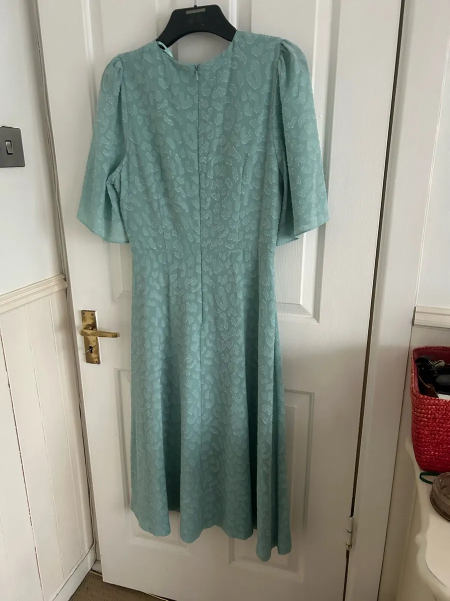 Ladies dresses - Image 1