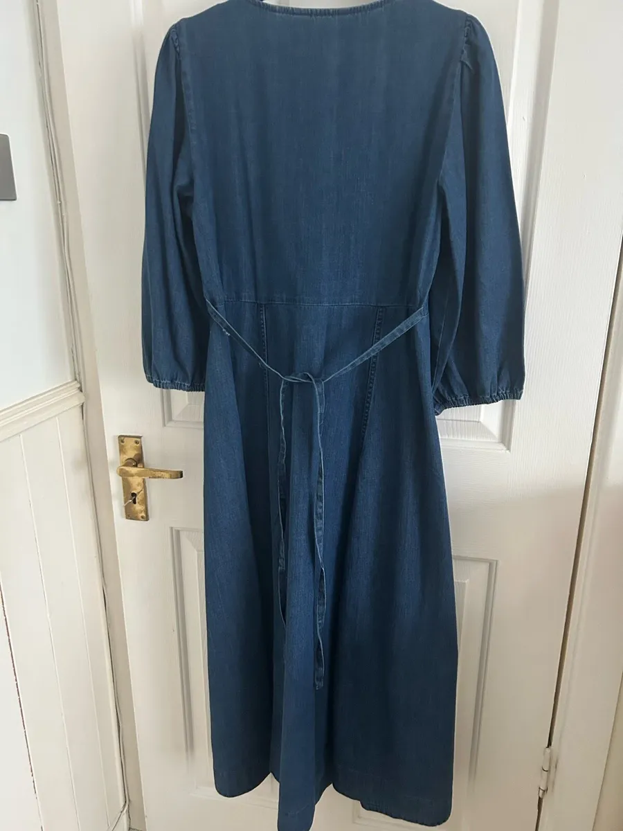 Ladies dresses - Image 4