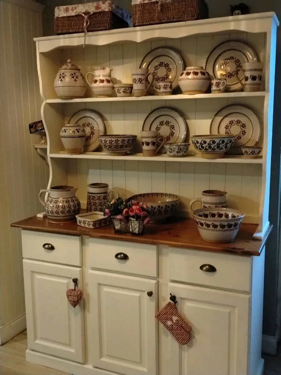 Solid kitchen dresser delivery arranged - Image 1