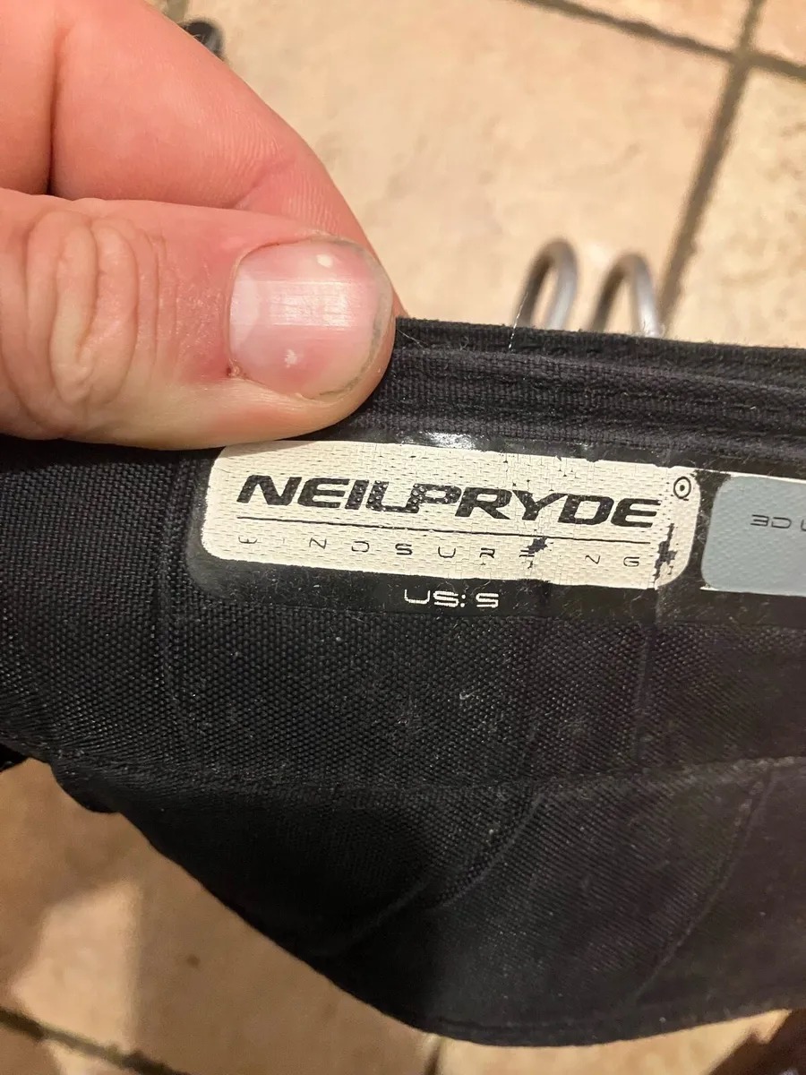Small neilpryde windsurfing harness - Image 3