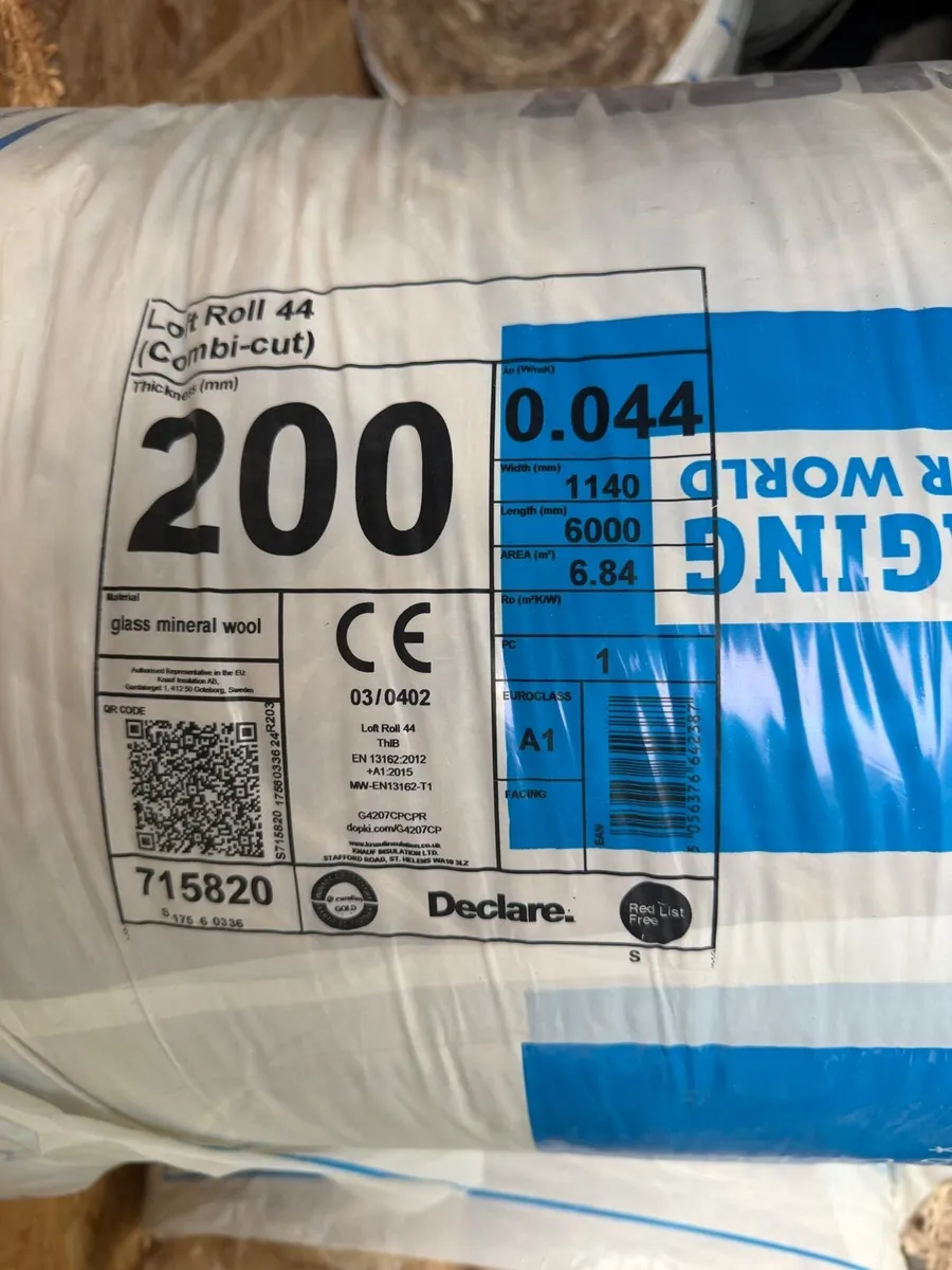 Knauf Earthwool Loft Roll - Image 1
