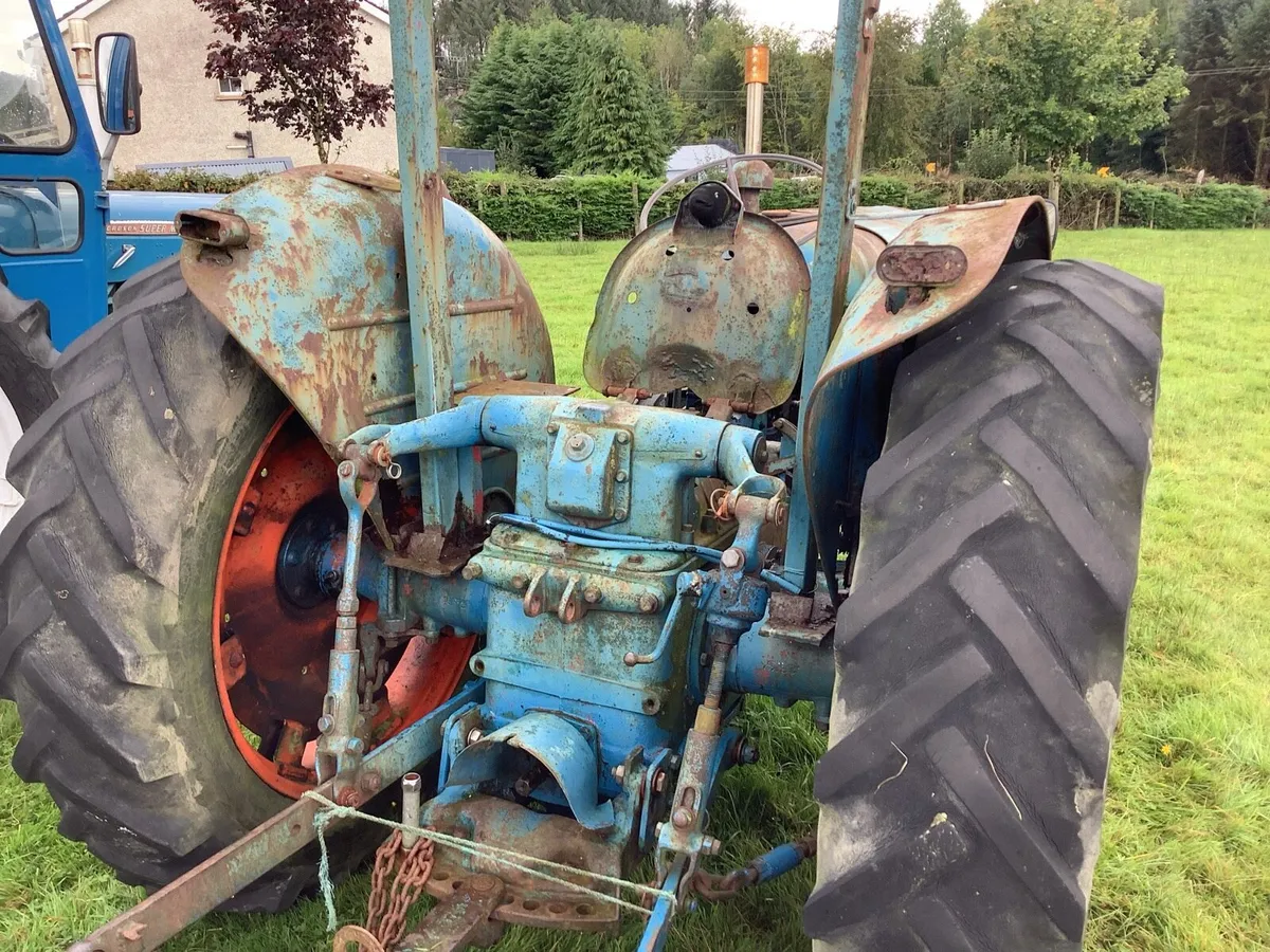 Clearance 3 Tractors - Image 4