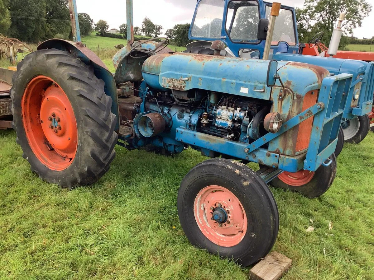 Clearance 3 Tractors - Image 3