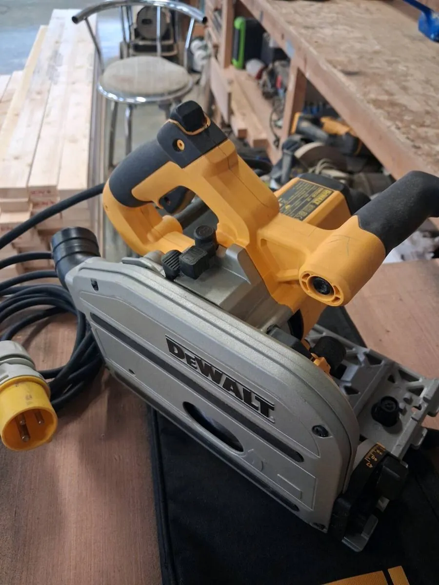 Dewalt plunge saw - Image 3