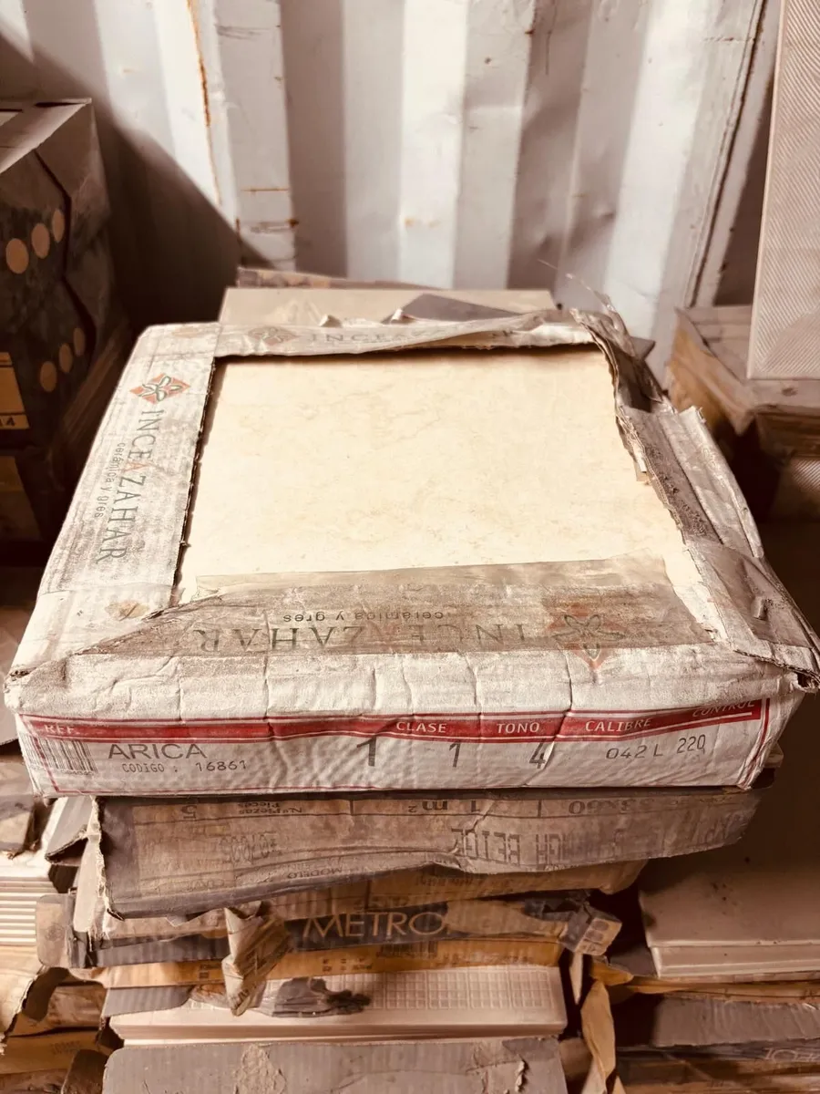 Floor Tiles - Image 2