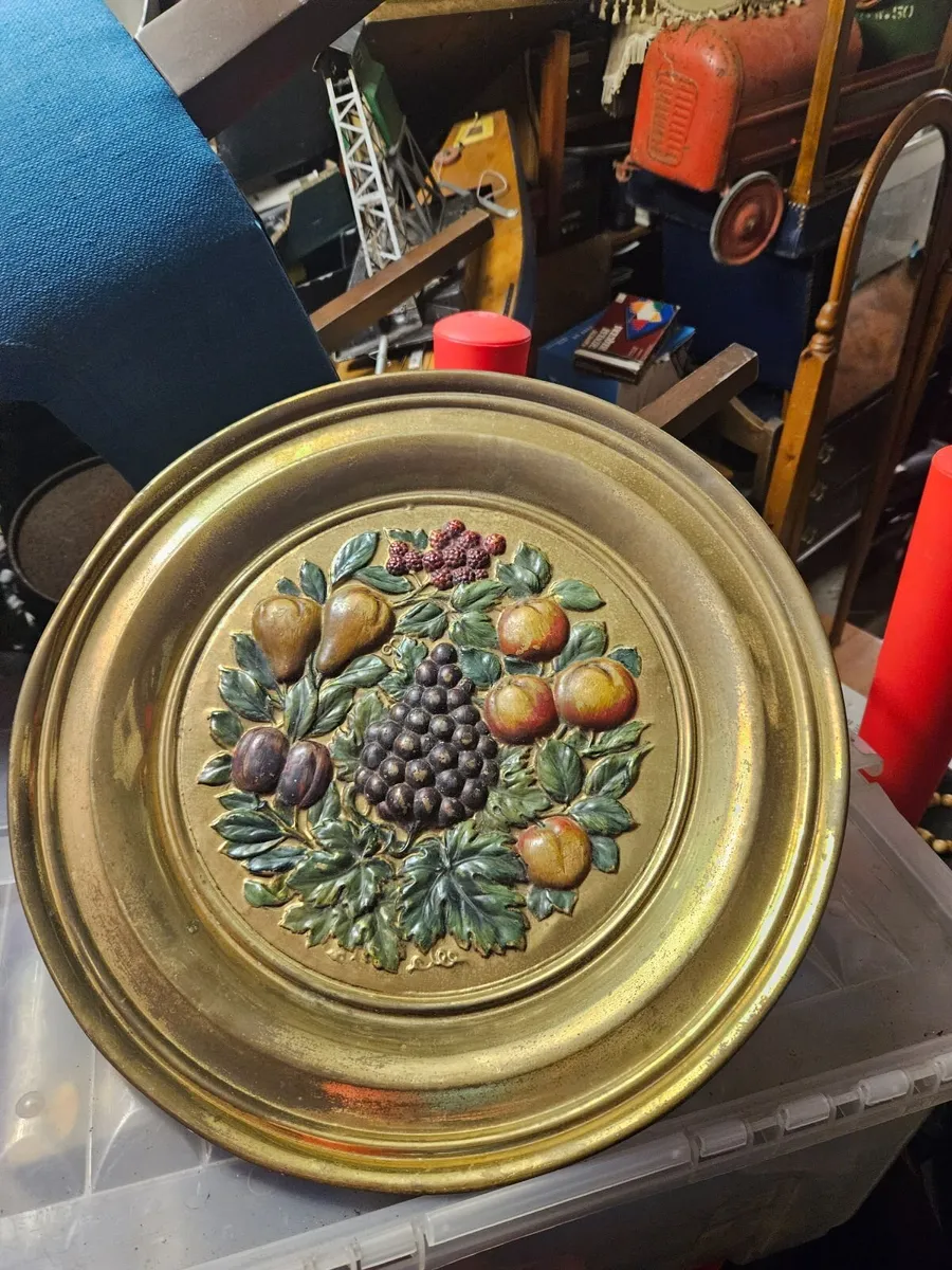Vintage Brass Wall Fruit Plaque - Image 3