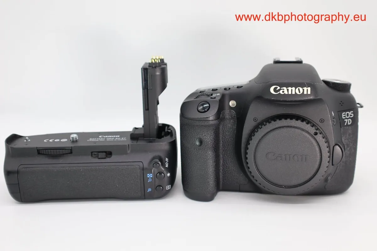 CANON 7D CAMERA & CANON BG-E7 BATTERY GRIP #0264 - Image 3