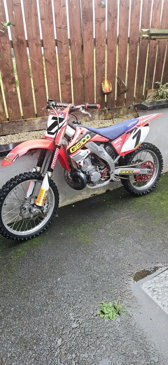 2004 Honda cr250r - Image 2