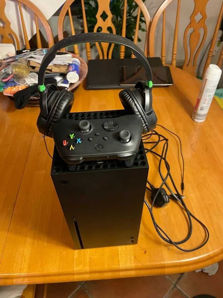Xbox series X 1TB excellent condition - Image 1