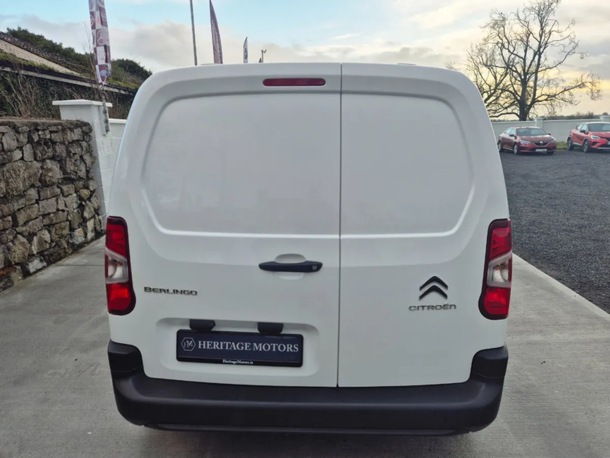 Citroen Berlingo LX BLUEHDI 75 MWB 650 650KG 3DR - Image 2