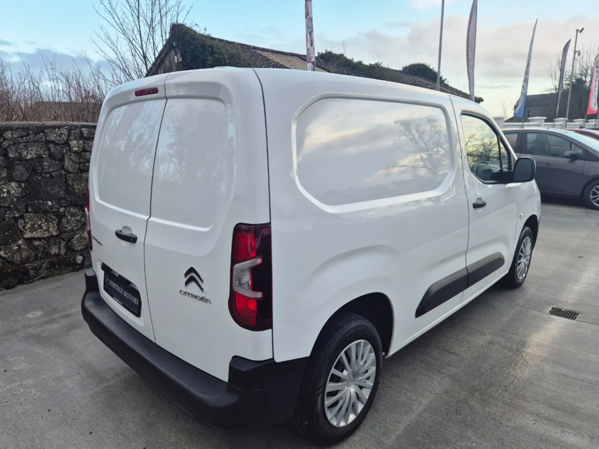 Citroen Berlingo LX BLUEHDI 75 MWB 650 650KG 3DR - Image 4