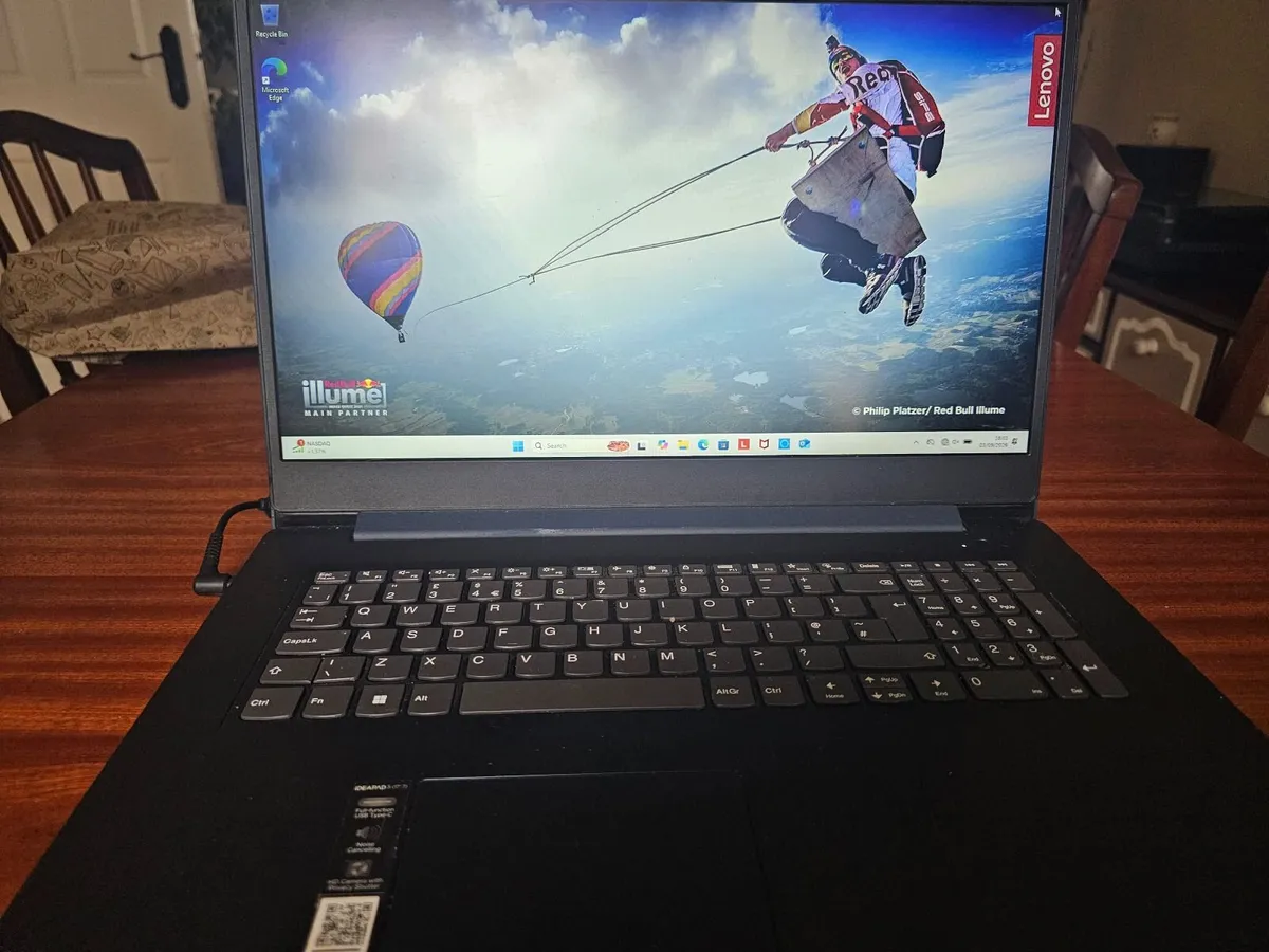 Lenovo IdeaPad 3 17ITL6, 17", Pentium Gold 8505, E - Image 1