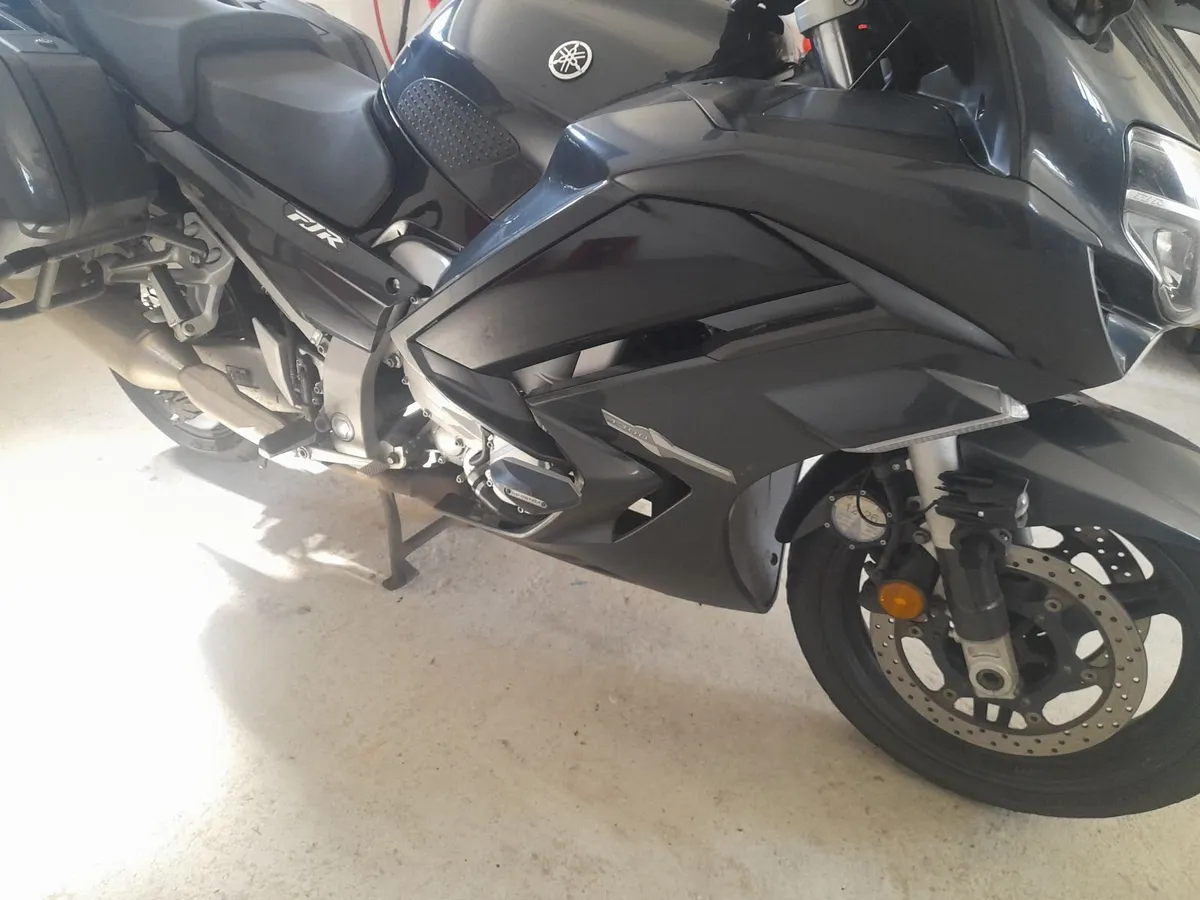 YAMAHA FJR 2018 - Image 4