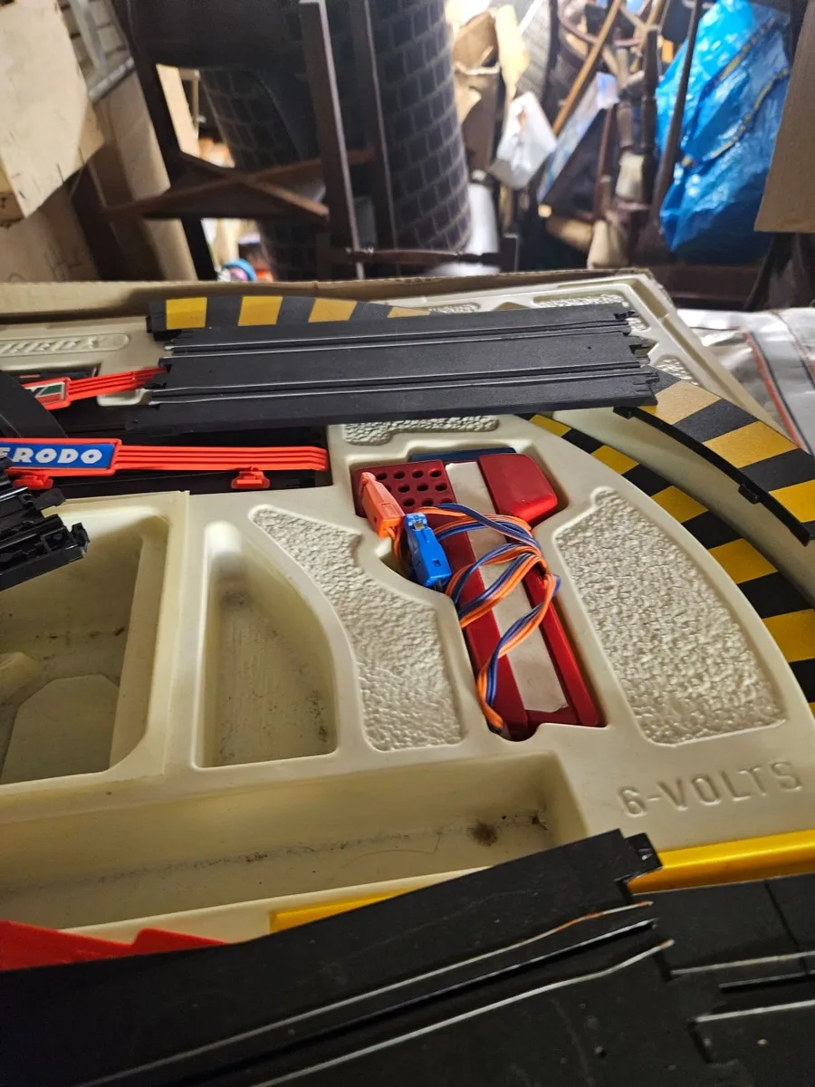 Vintage Matchbox Race and Chase Set - Image 3