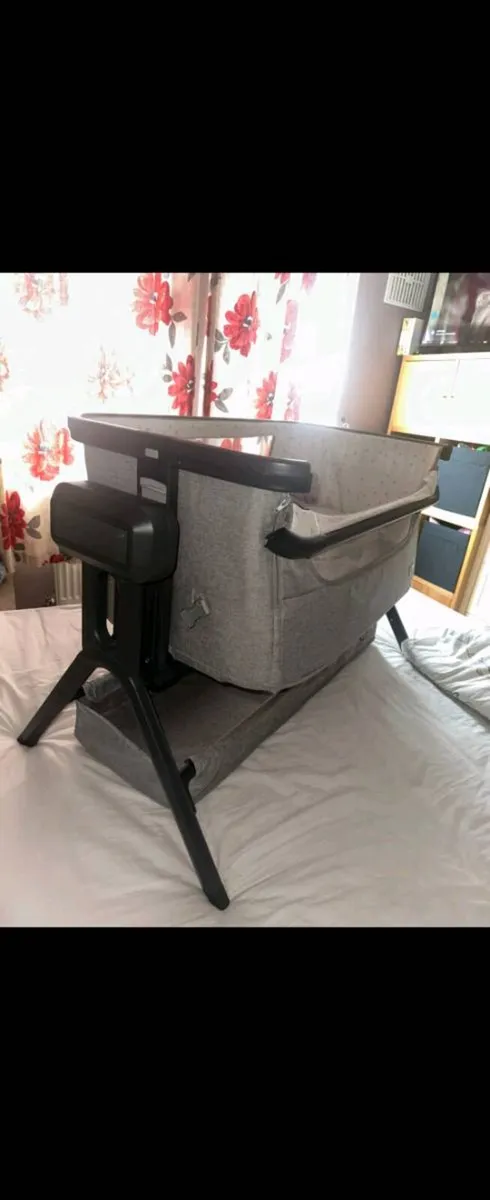 Baby Elegance Electric Crib - Image 4