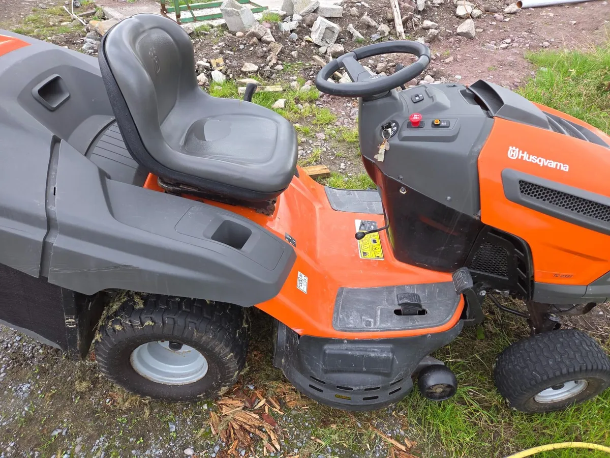 Lawnmower - Image 3