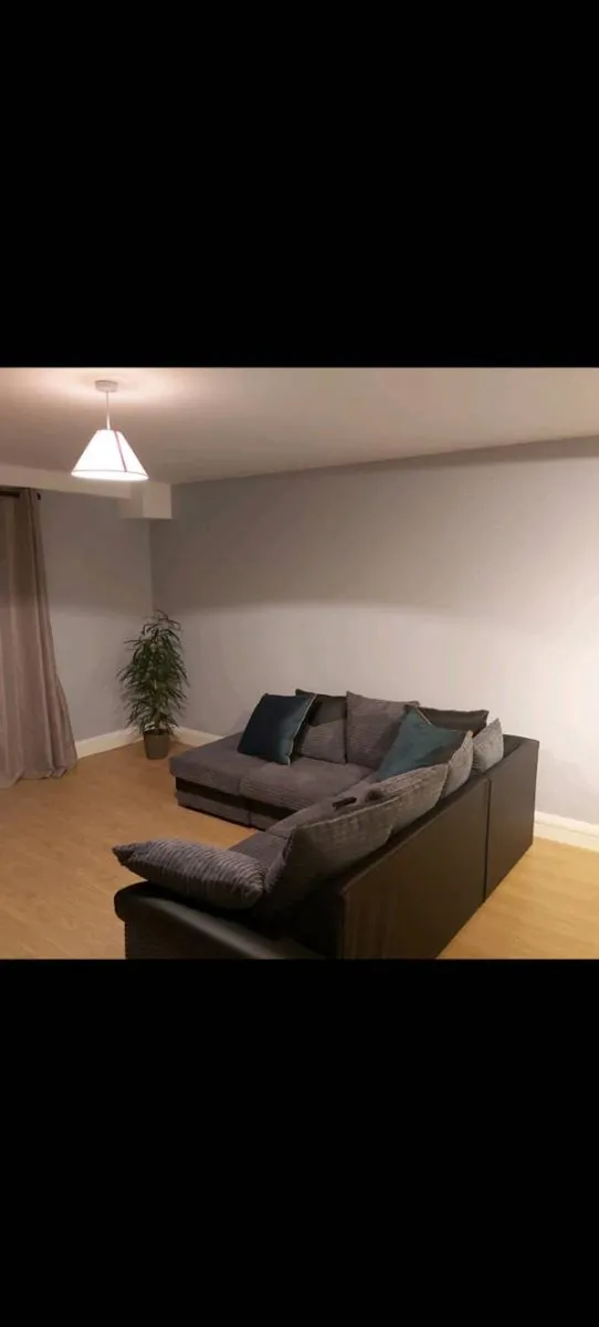 Corner Couch - Image 1