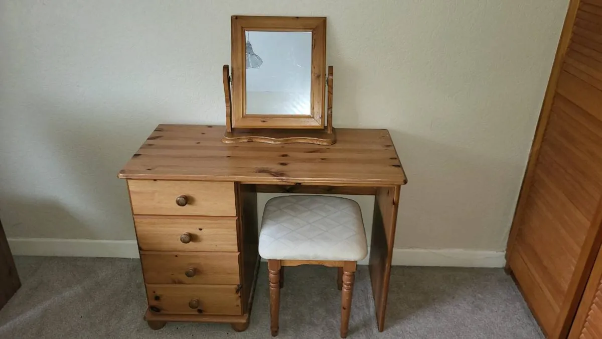 Free furniture - Image 1