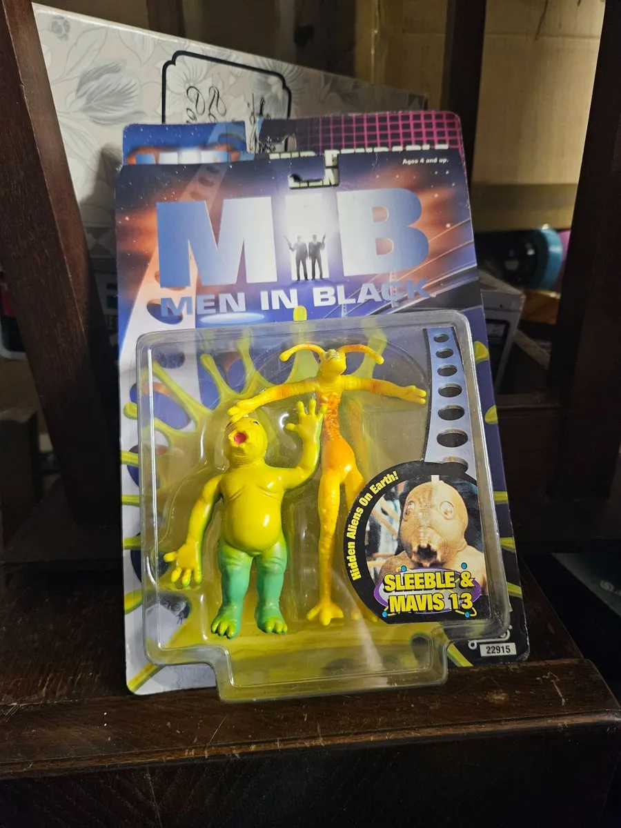 Men in Black Figure - Image 1