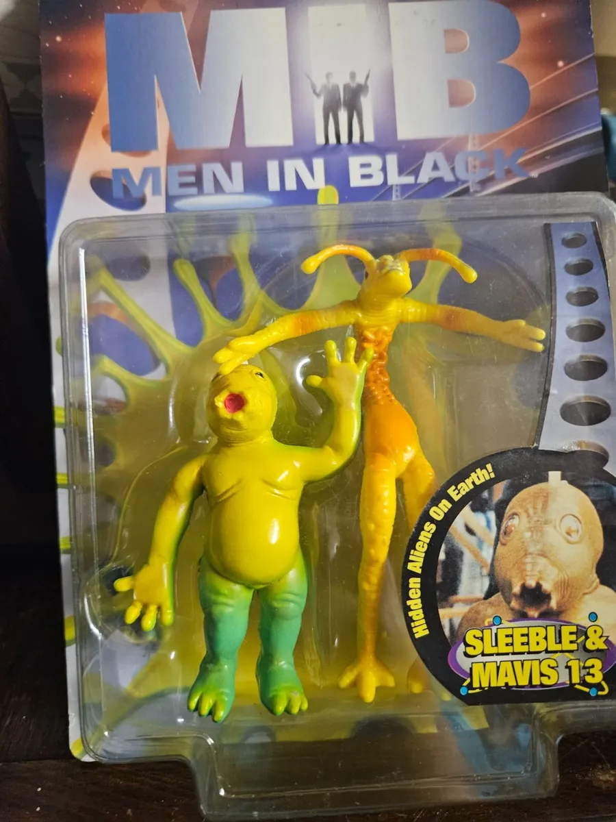 Men in Black Figure - Image 2