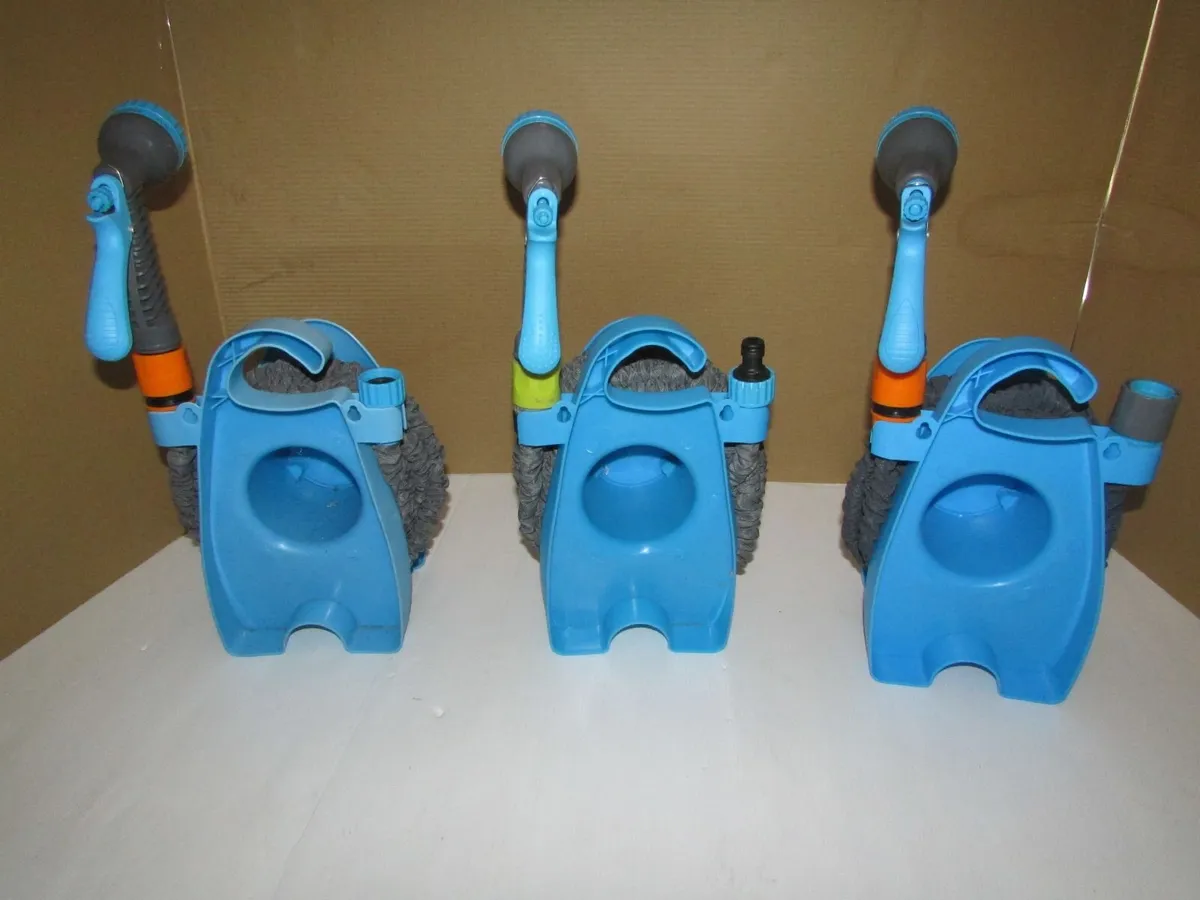 Flexible hose including wall holder - Image 3