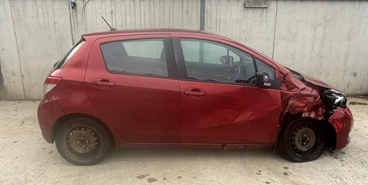 2013 Toyota Yaris parts - Image 4