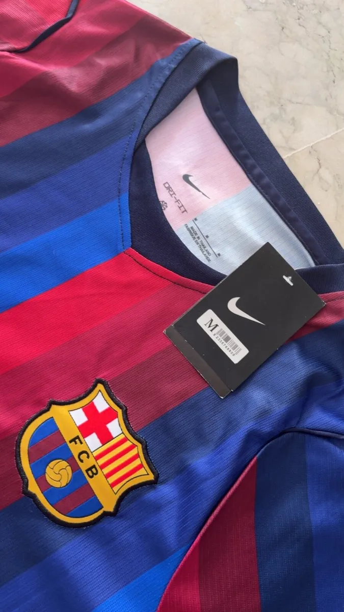 Barcelona Lamine Yamal #10 Authentic Home Jersey - Image 2