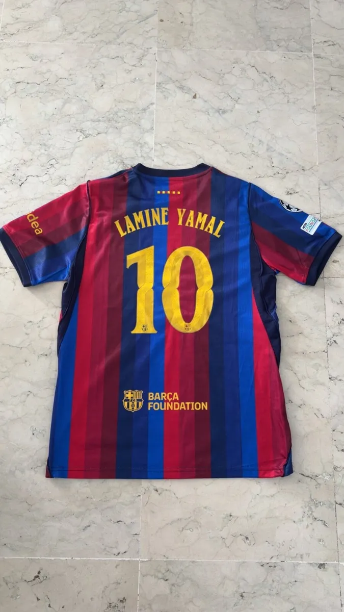 Barcelona Lamine Yamal #10 Authentic Home Jersey - Image 3