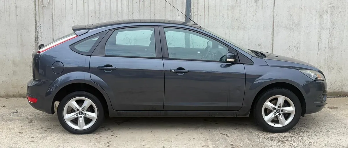 2010 Ford Focus for parts - Image 3