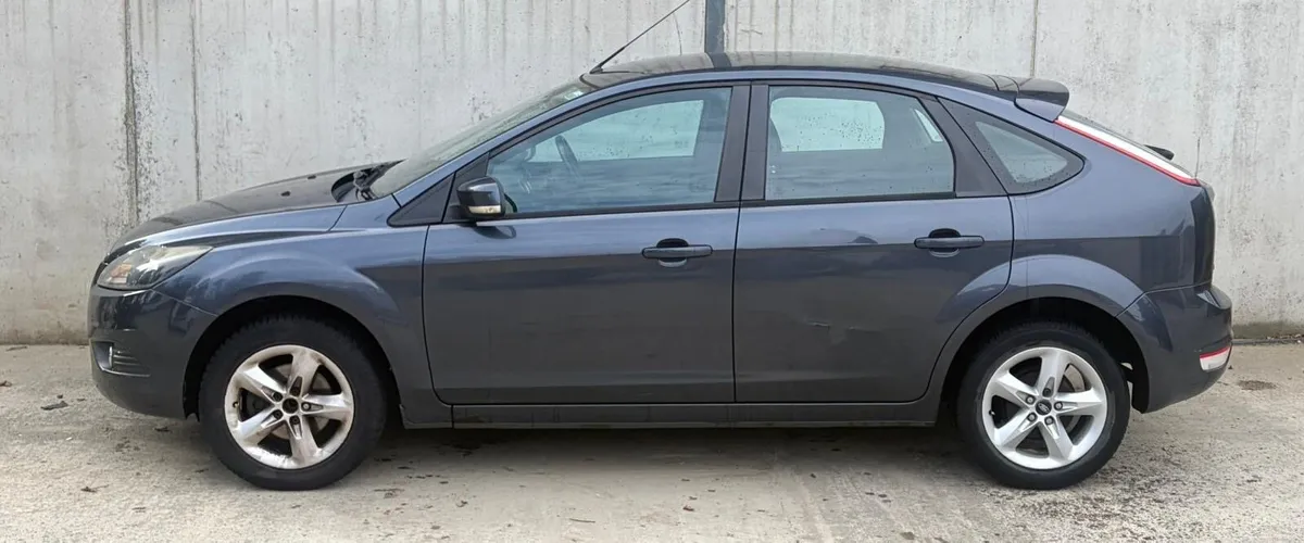 2010 Ford Focus for parts - Image 4