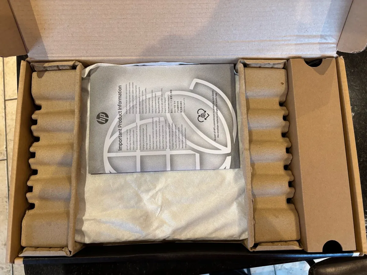 HP OmniBook Laptop - Image 3