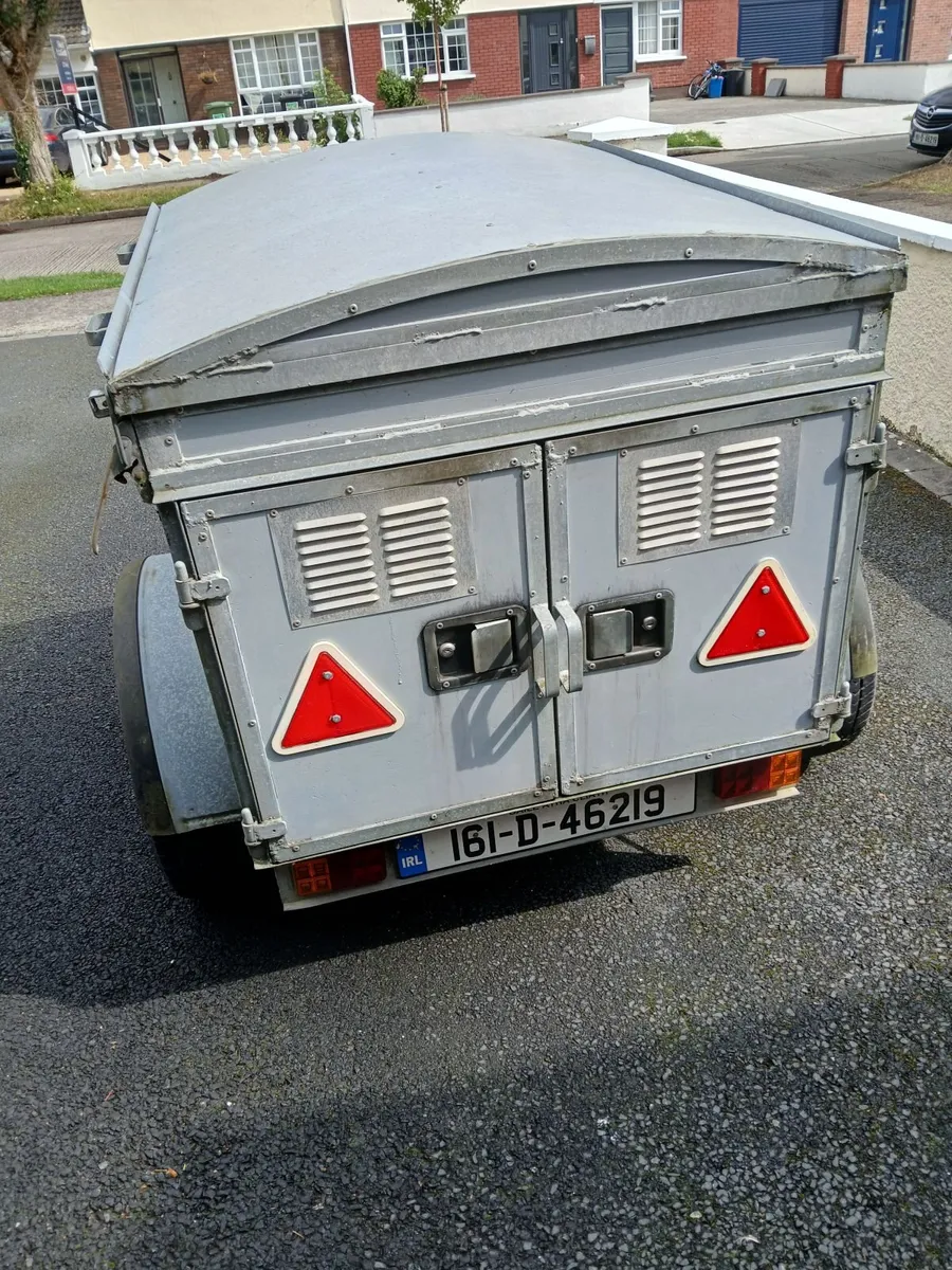 Dog Trailer - Image 2