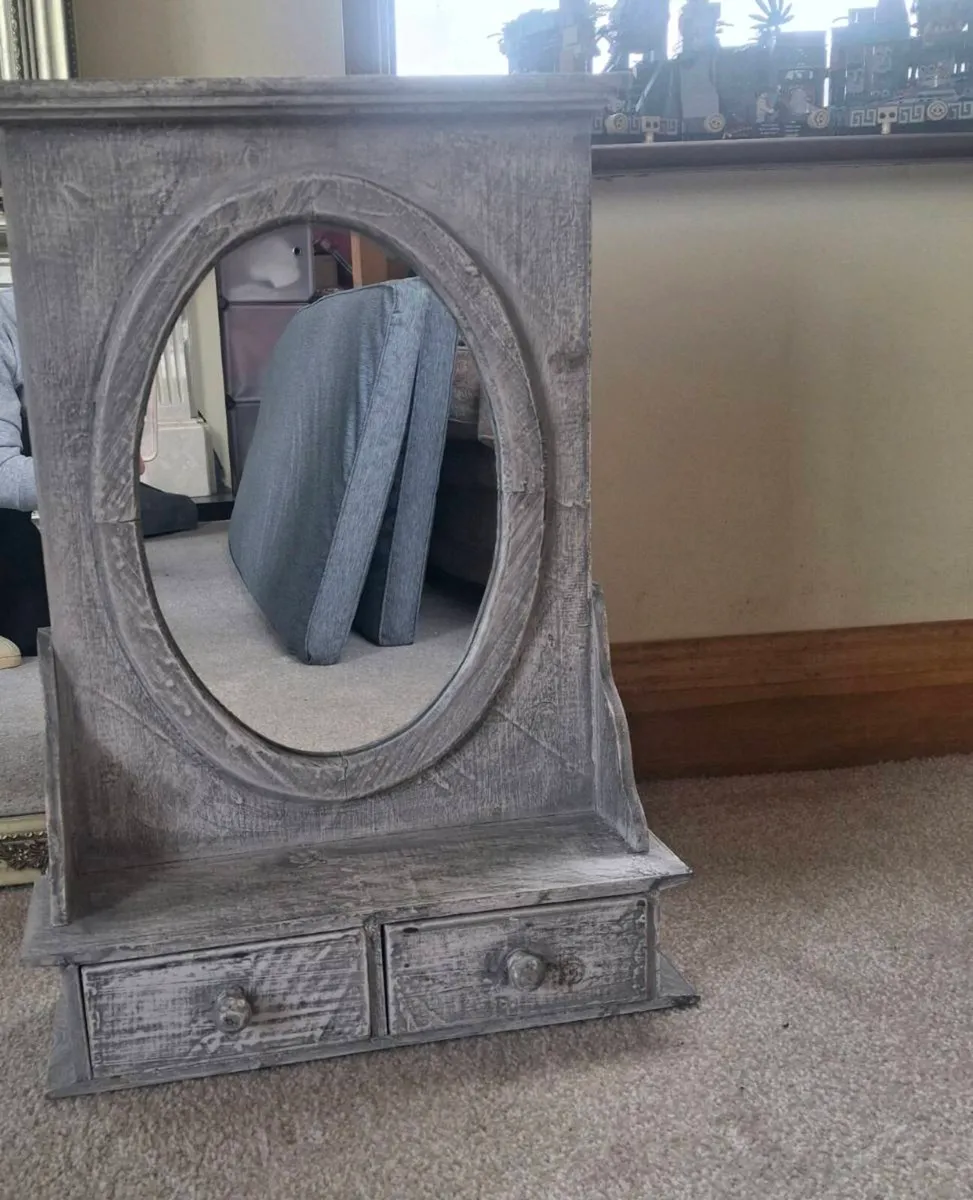 Wall mirror - Image 1