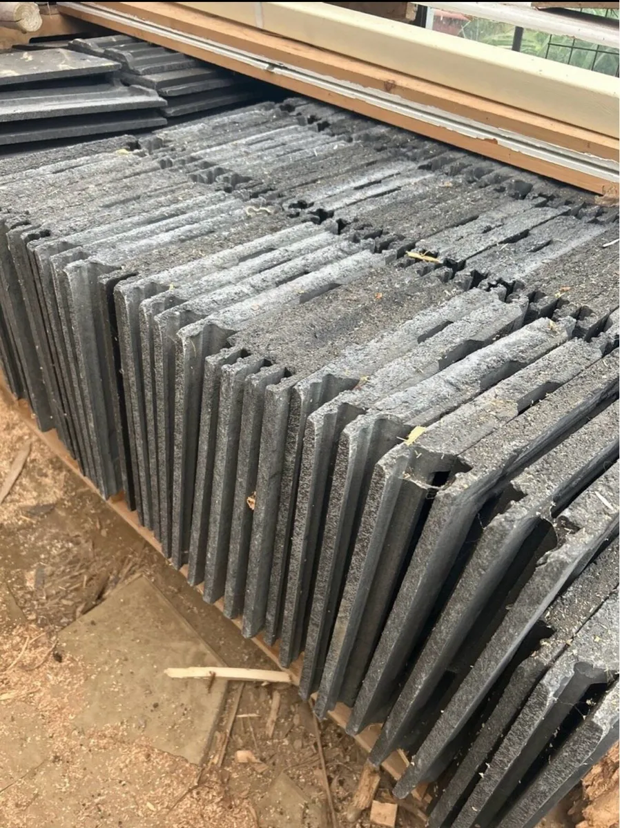Donegal roof tiles ( black ) - Image 1