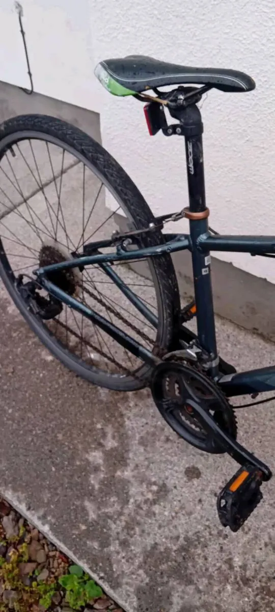 Small giant hybrid bike - Image 3