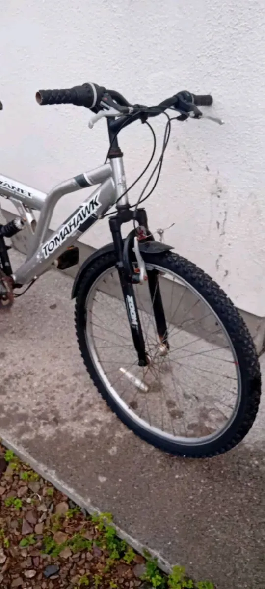 Twin shock bike - Image 2