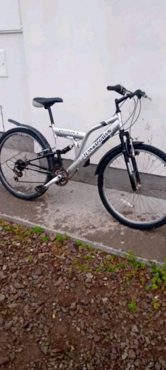 Twin shock bike - Image 1