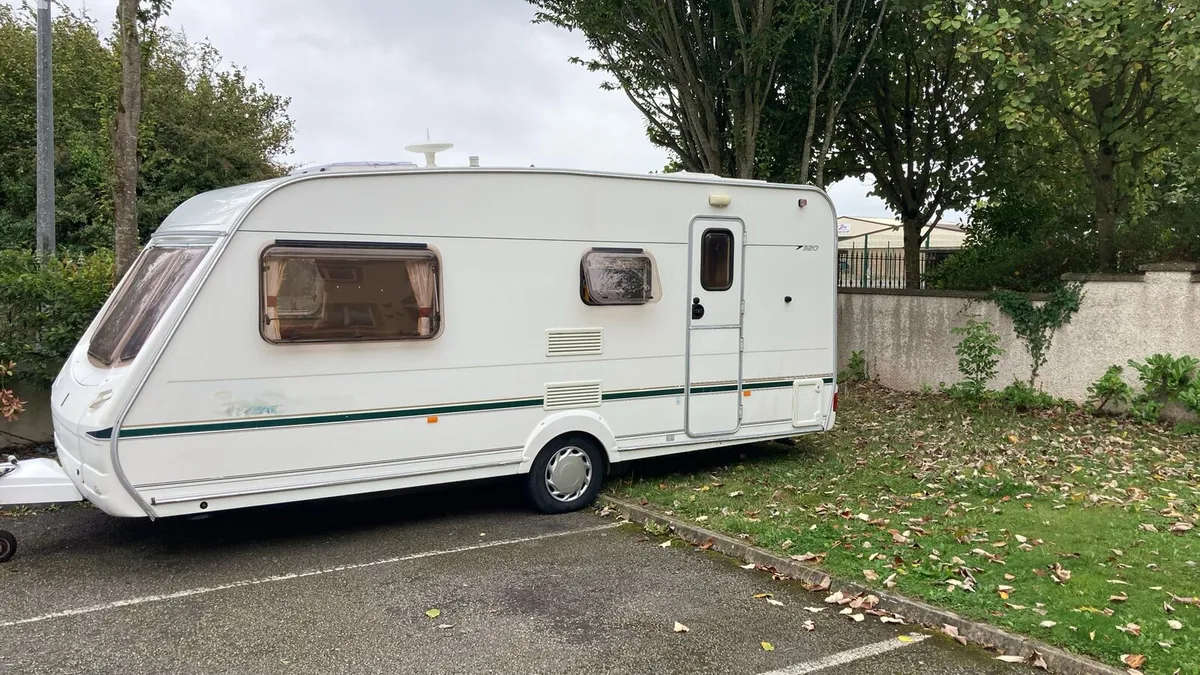 Abbey caravan 4/5 berth - Image 3