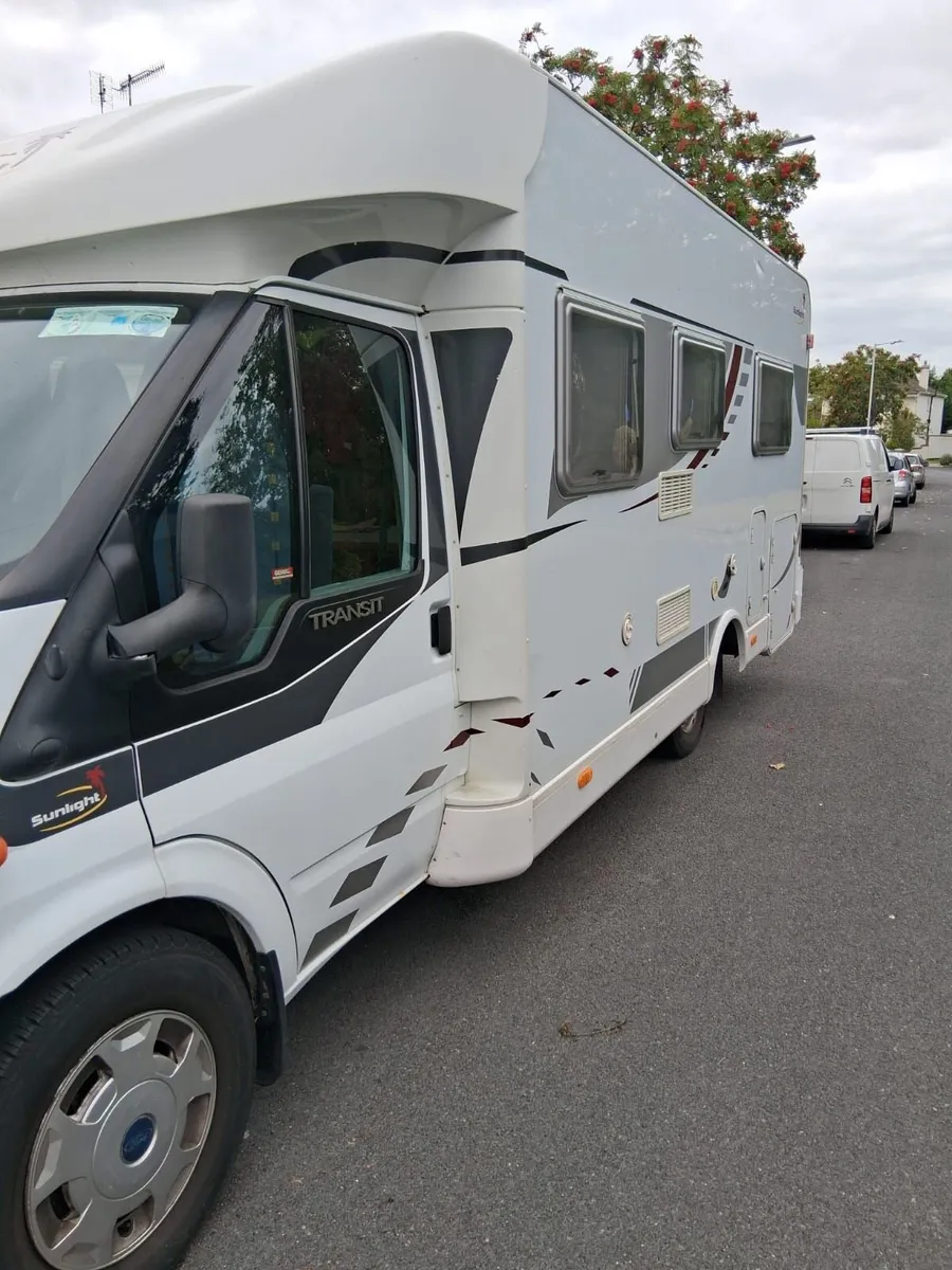 Camper Van - Image 2
