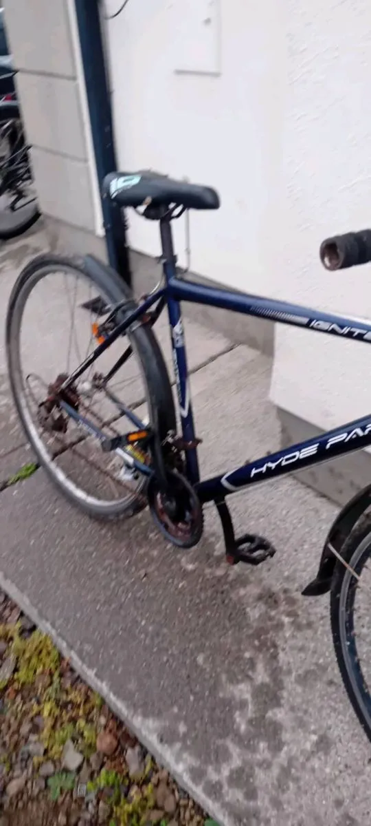 Hybrid bike - Image 2