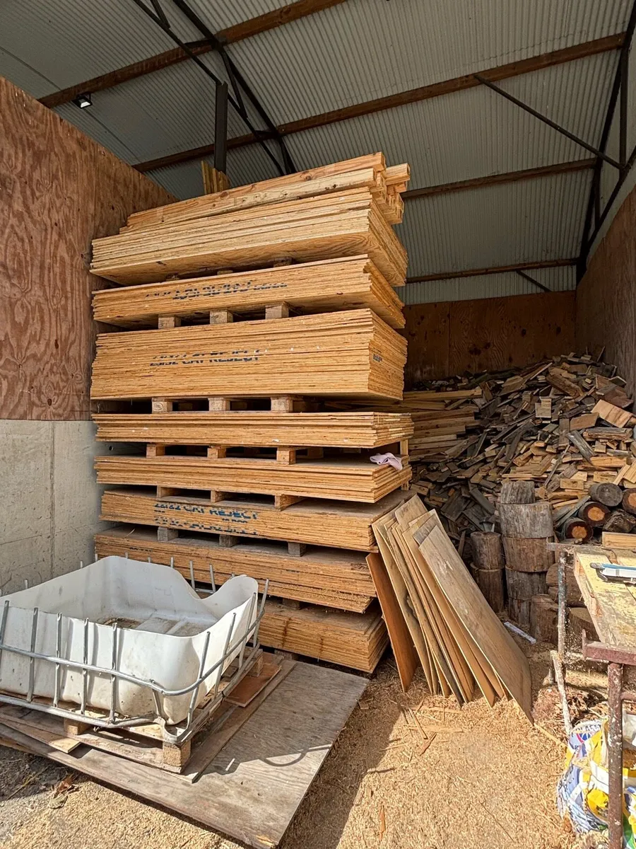 Ply wood - Image 1
