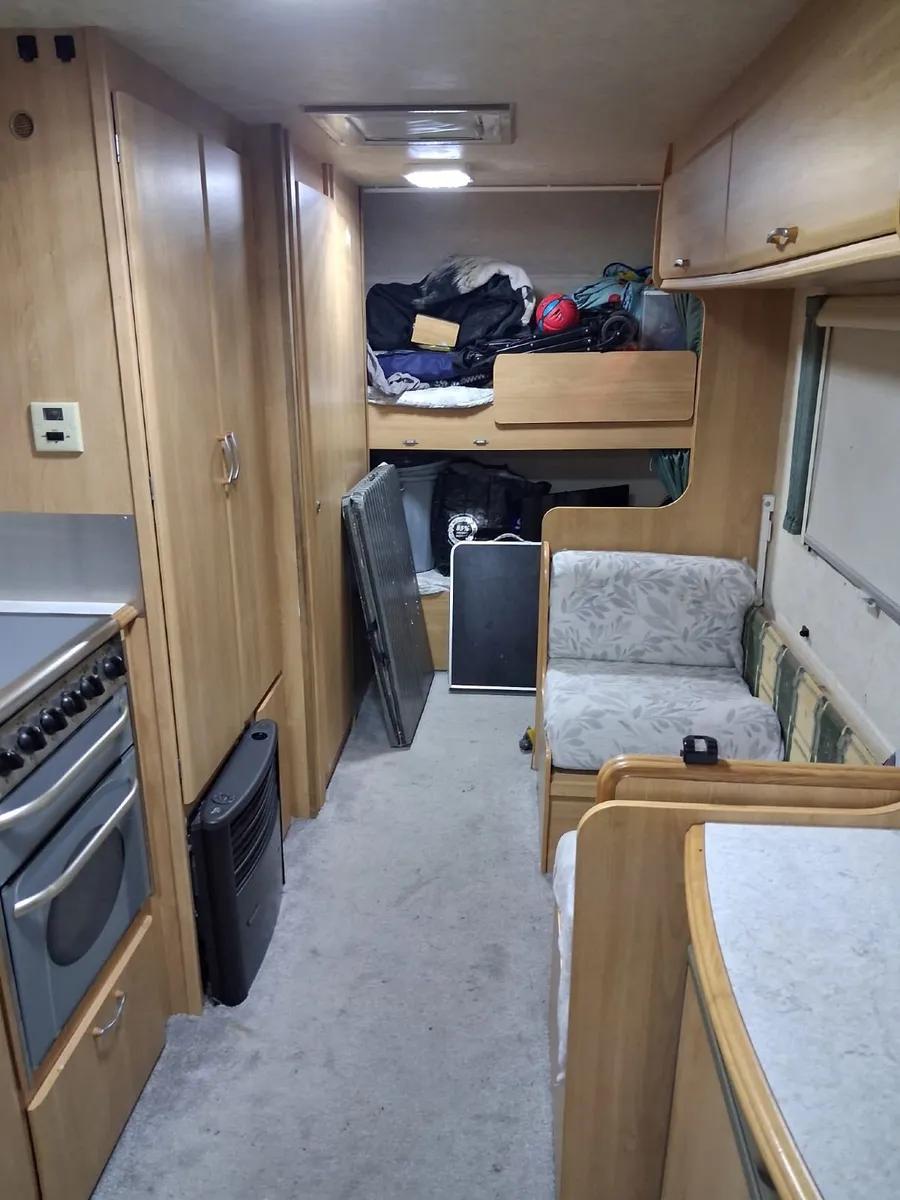 6 berth caravan - Image 2