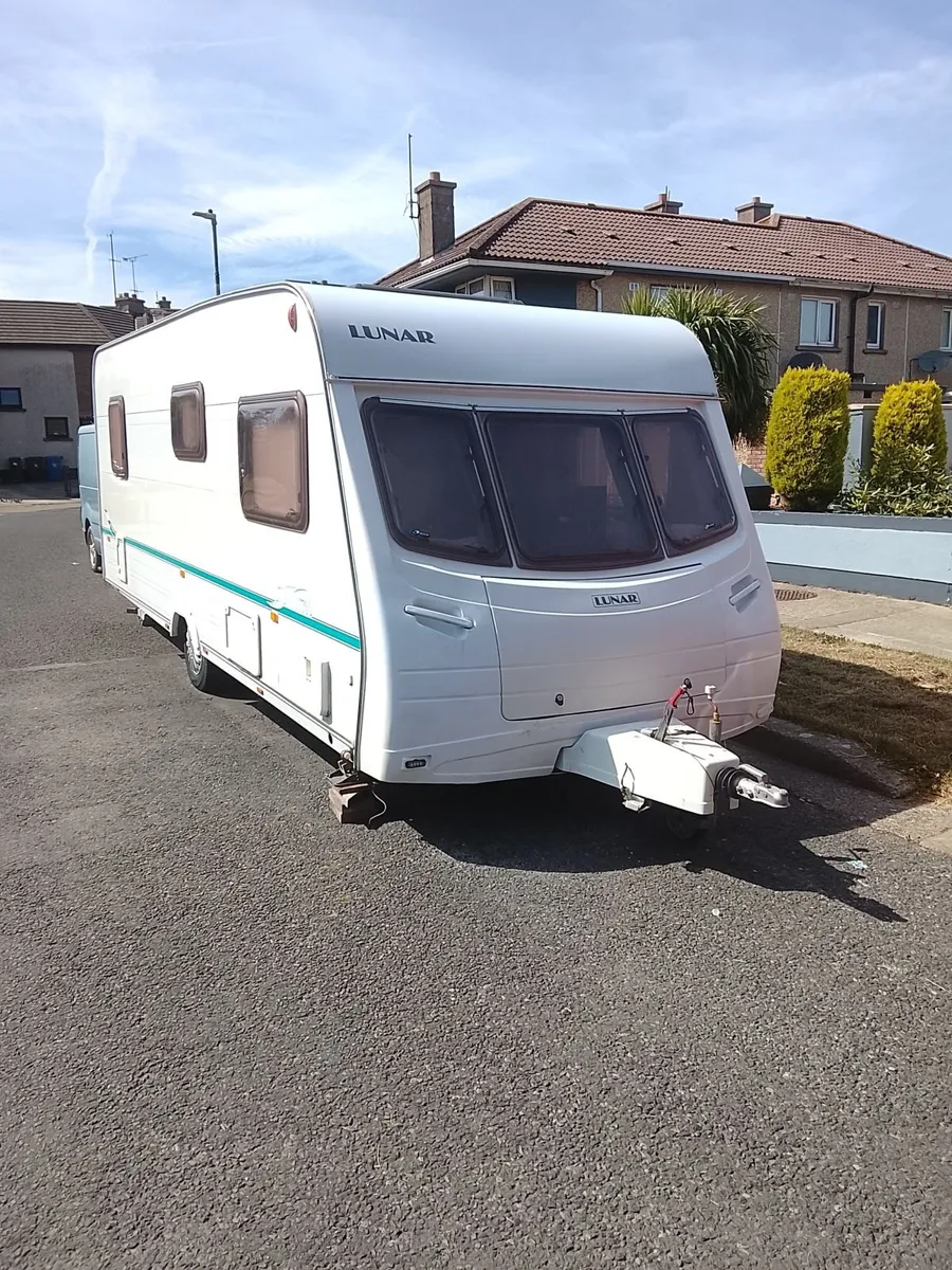 6 berth caravan - Image 1