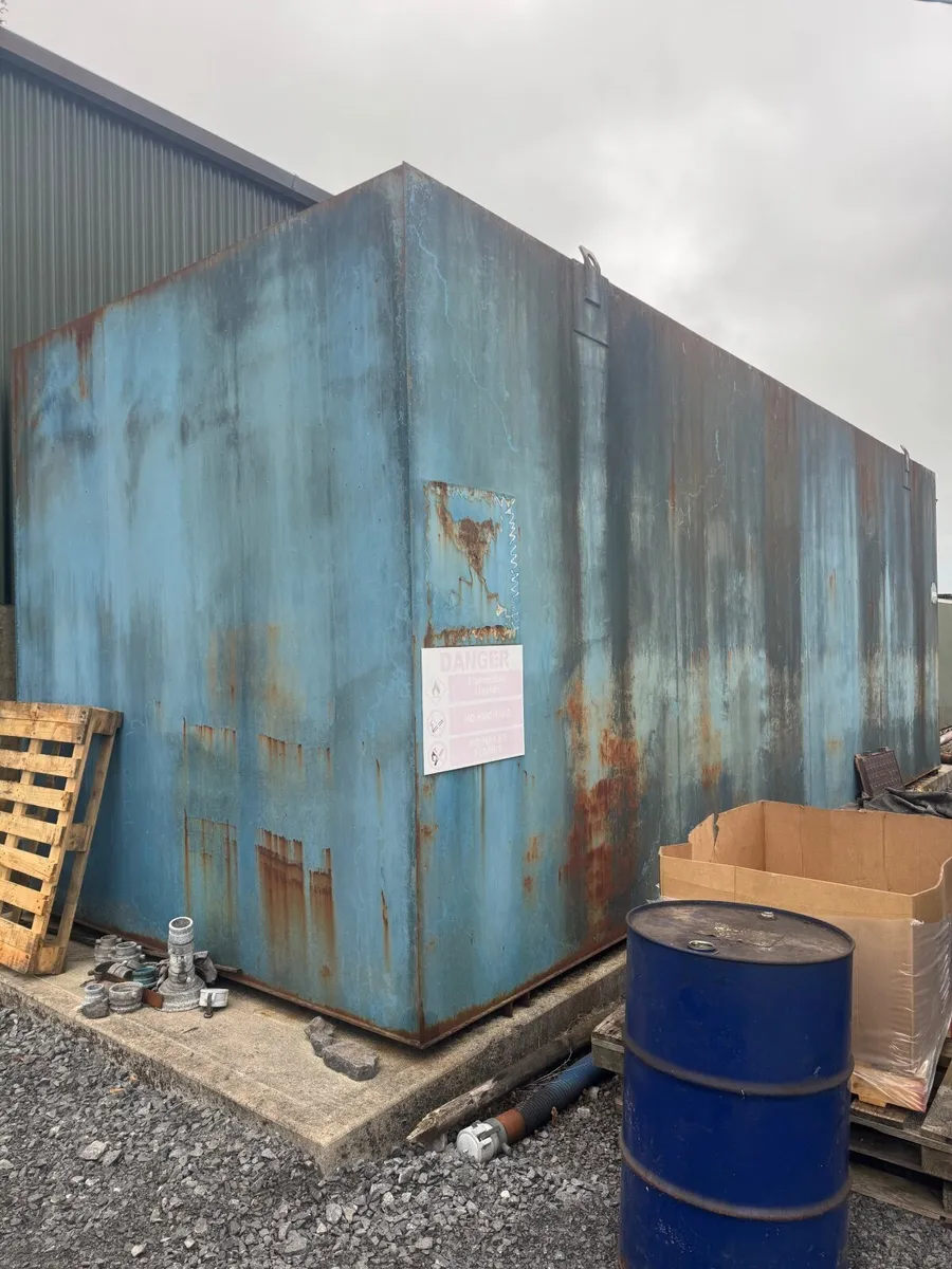 Bunded steel oil Tanks - Image 2