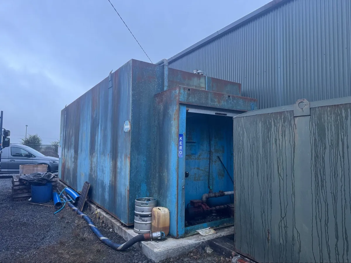 Bunded steel oil Tanks - Image 1